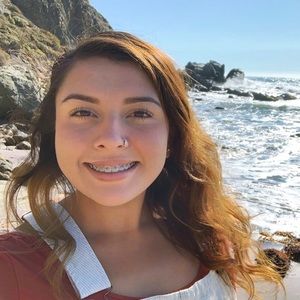 Meet your Posher, Anairis